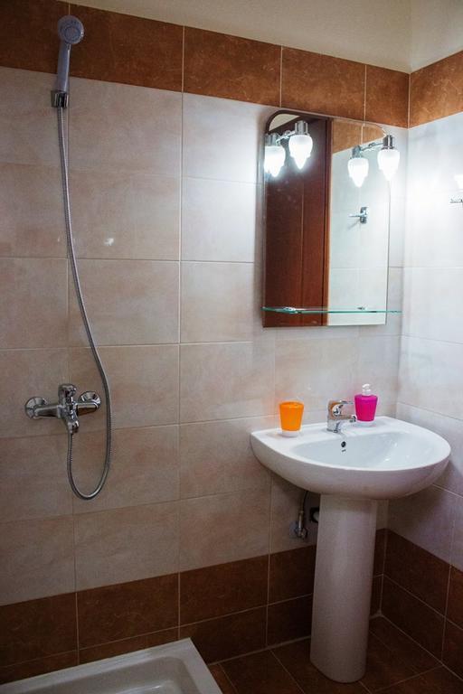 Kastro Studios Pigí Buitenkant foto